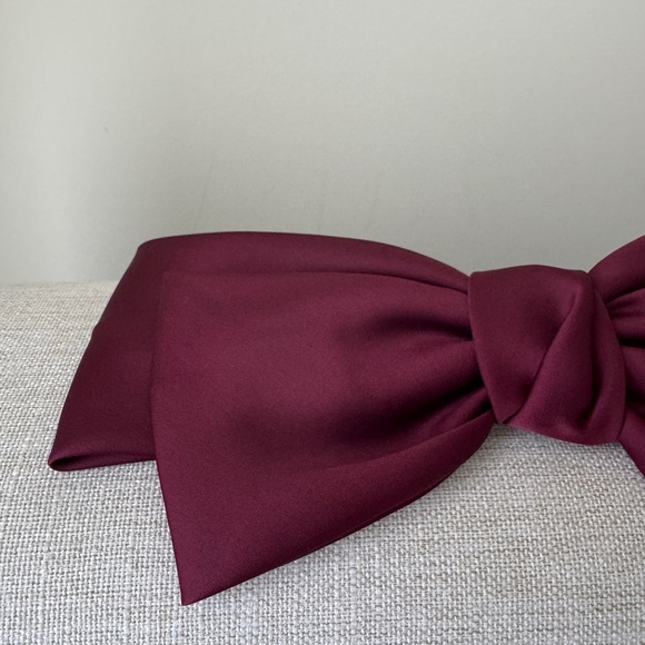 Free People Large Deep Red Bow Clip - Picture 6 of 7